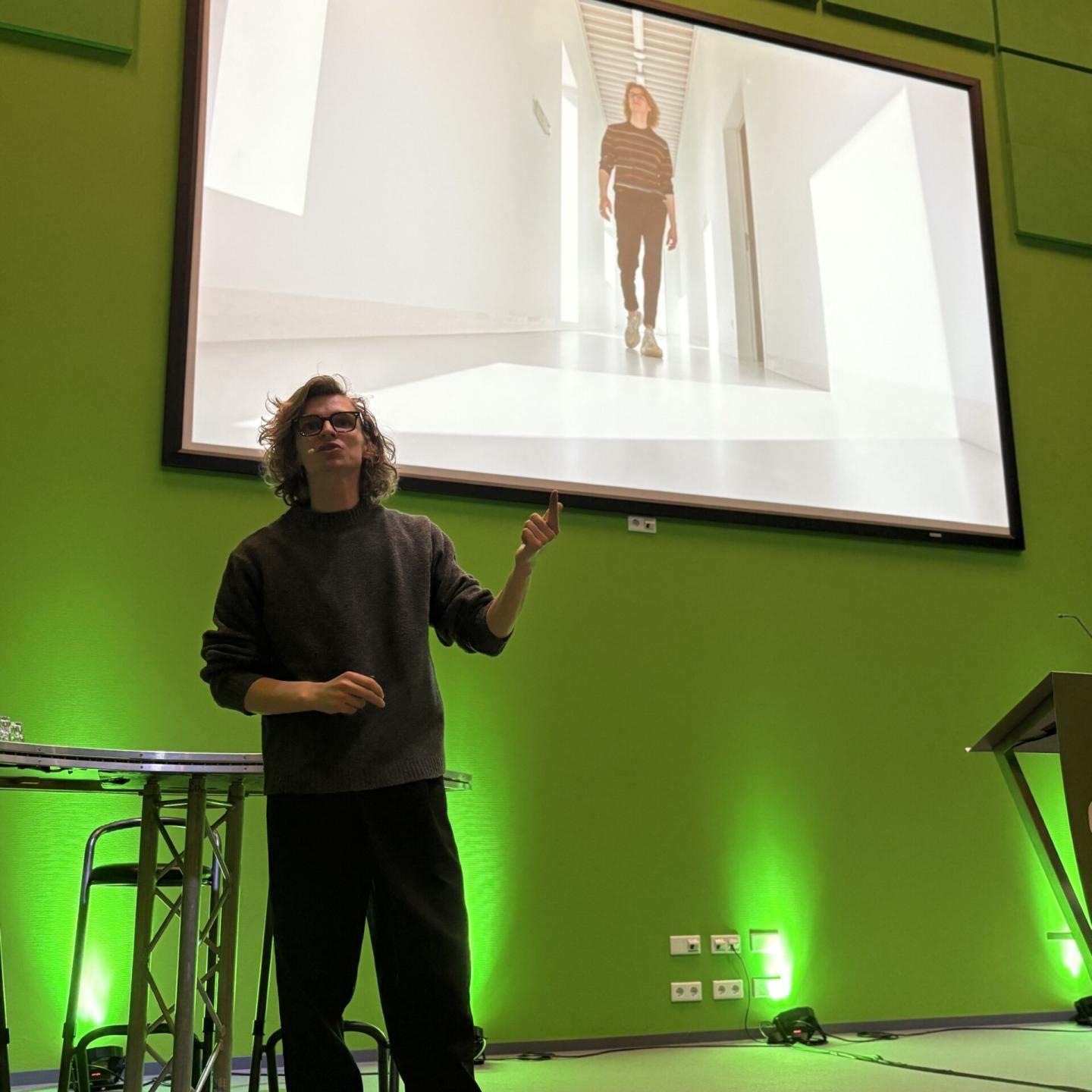 f5cb0276-d501-47a5-b5d4-a779fd87572e